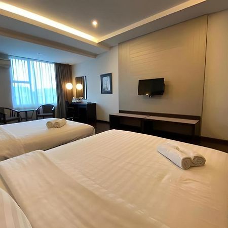 Kemena View Hotel Кучинг Екстериор снимка