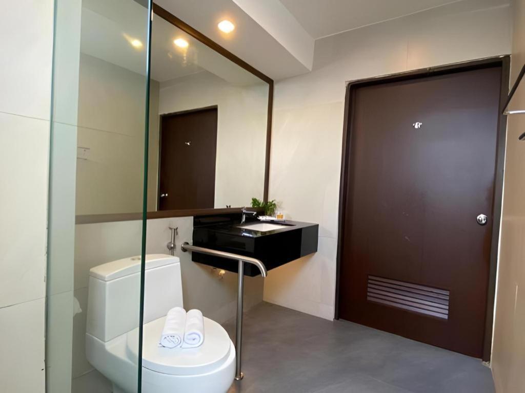 Kemena View Hotel Кучинг Екстериор снимка