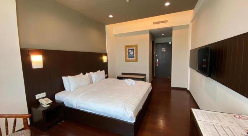 Kemena View Hotel Кучинг Екстериор снимка